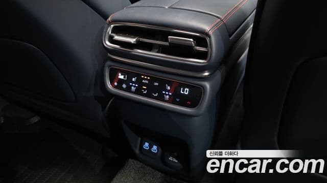 Genesis GV80 Coupe 2024 — ფოტო 1/42