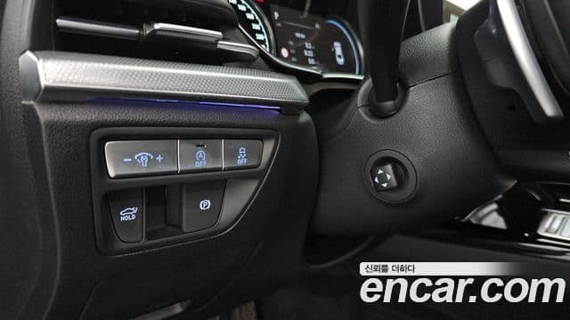 Genesis Electrified G80 2023 — фото 18 из 20