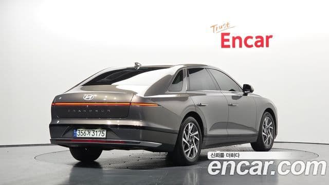 Hyundai Grandeur 2023 — фото 2 из 20