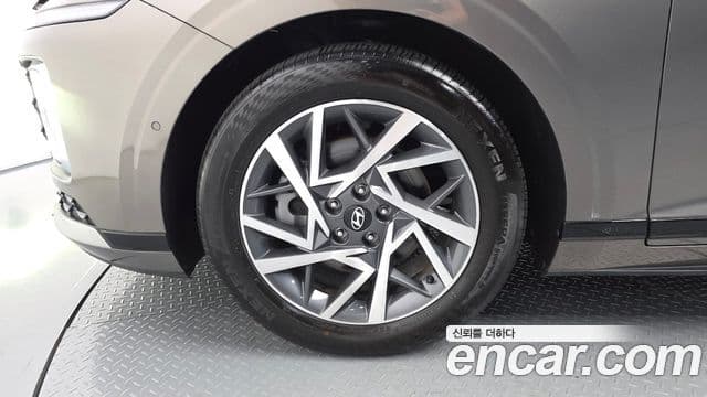 Hyundai Grandeur 2023 — ფოტო 5/20