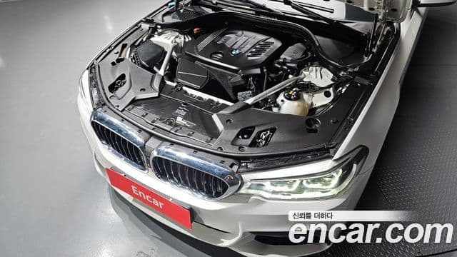 BMW 5 Series 2018 — фото 5 из 20