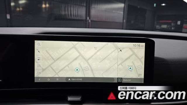 Kia Carnival 2023 — фото 14 из 20