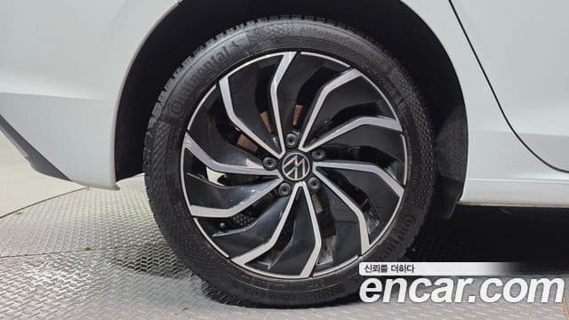 Volkswagen Golf 2023 — фото 5 из 20