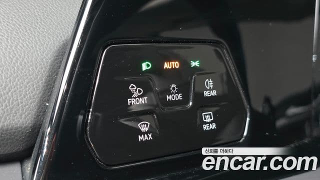 Volkswagen Golf 2023 — фото 14 из 20