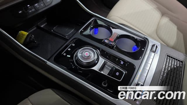 Kia Carnival 2025 — Photo 13/39