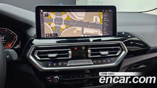 BMW X3 2022 — Şəkil 14/20