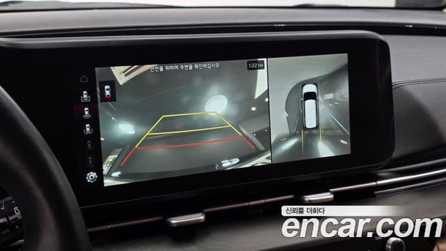 Kia Carnival 2021 — фото 14 из 20