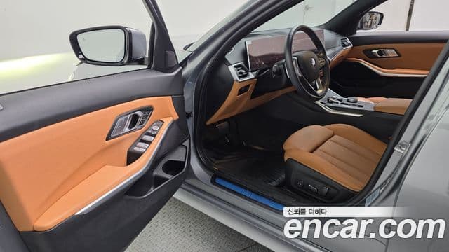 BMW 3 Series 2024 — ფოტო 10/20