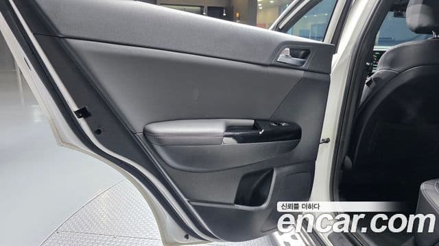 Kia Sportage The Bold 2019 — Şəkil 17/30