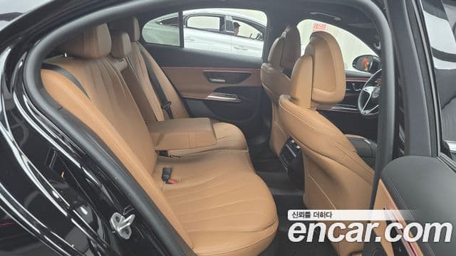Mercedes-Benz E-Class 2024 — Şəkil 11/20