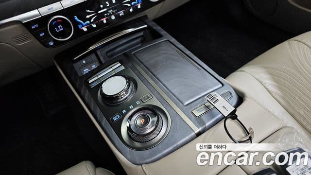 Genesis Electrified G80 2023 — Şəkil 9/20
