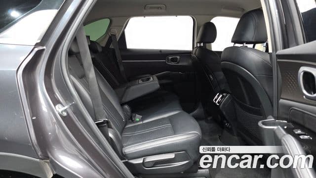 Kia Sorento 2022 — фото 11 из 20