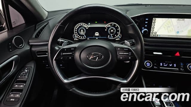 Hyundai Sonata 2022 — ფოტო 13/20