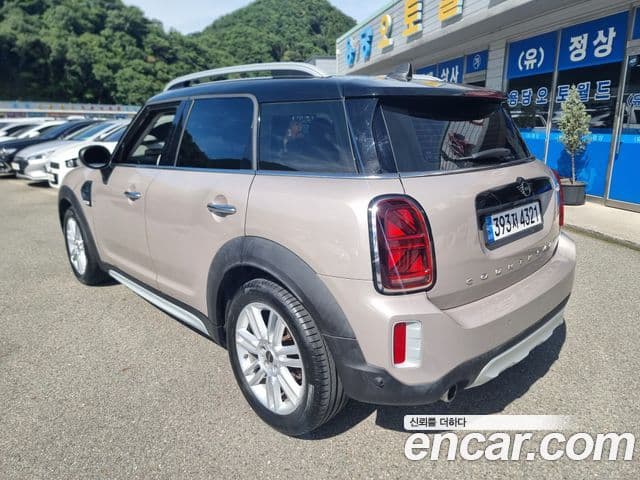 Mini Cooper Countryman 2021 — фото 9 из 18