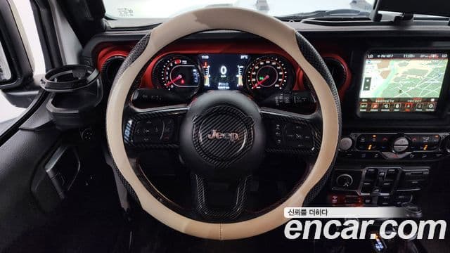 Jeep Wrangler 2019 — фото 13 из 20