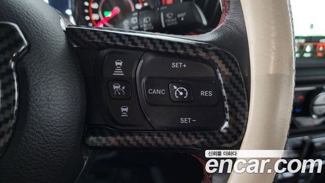 Jeep Wrangler 2019 — фото 16 из 20