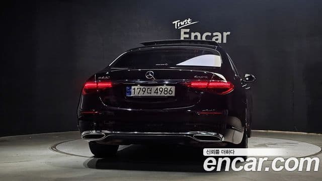 Mercedes-Benz S-Class 2022 — Photo 30/31
