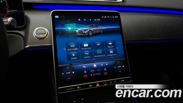 Mercedes-Benz S-Class 2022 — Photo 16/31
