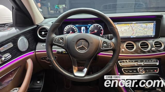 Mercedes-Benz E-Class 2018 — Фото 14/20