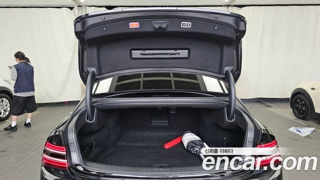 Genesis Electrified G80 2024 — фото 20 из 20