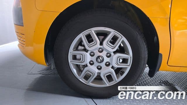 Hyundai Staria 2024 — фото 5 из 20