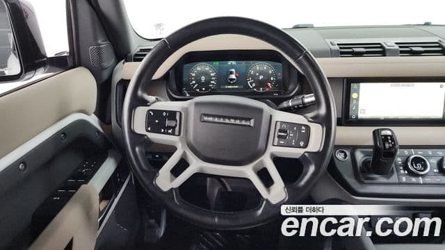 Land Rover Defender 2021 — ფოტო 15/20