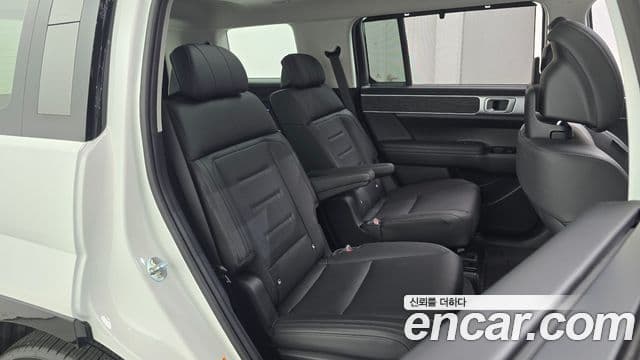 Hyundai Santa Fe 2024 — ფოტო 11/20