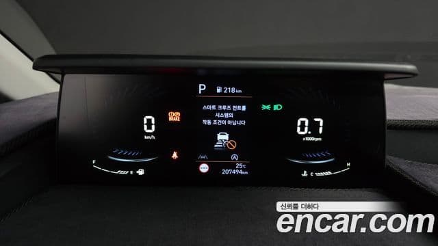 Hyundai Staria 2022 — Фото 8/20