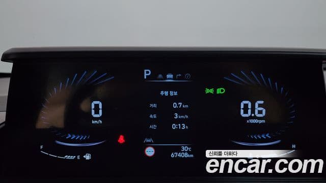 Hyundai Staria 2022 — Şəkil 8/20