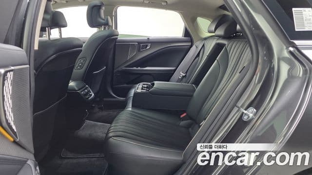 Kia K8 2025 — фото 12 из 20
