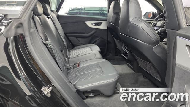 Audi Q7 2025 — фото 11 из 20