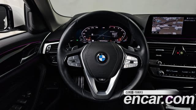 BMW 5 Series 2020 — Şəkil 13/20