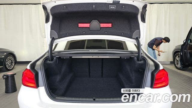 BMW 5 Series 2020 — Şəkil 20/20