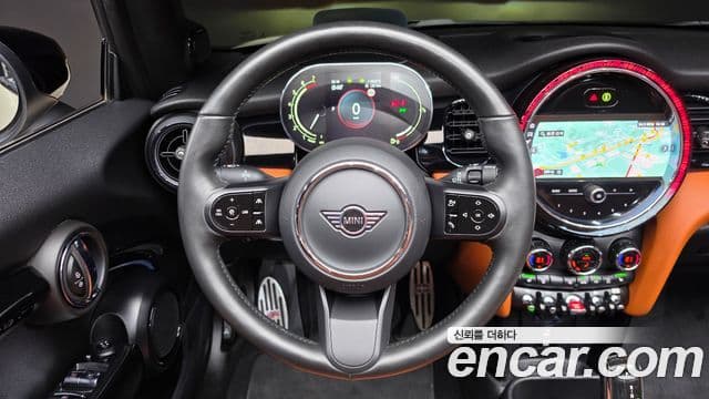 Mini Cooper S Convertible 2021 — фото 12 из 20