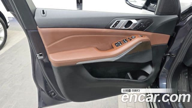 BMW X5 2019 — Photo 14/32
