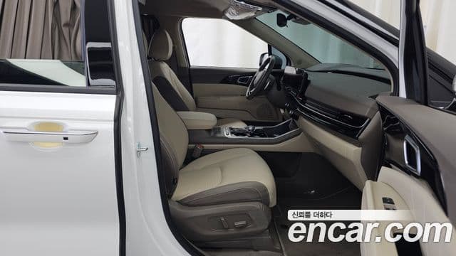 Kia Carnival 2024 — ფოტო 11/20