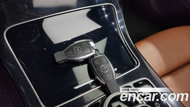 Mercedes-Benz C-Class 2018 — ფოტო 14/20
