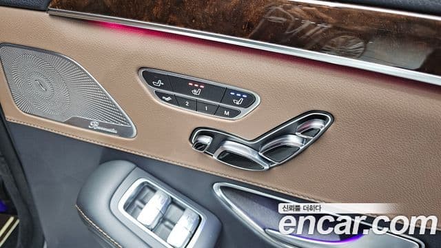 Mercedes-Benz S-Class 2018 — ფოტო 18/20