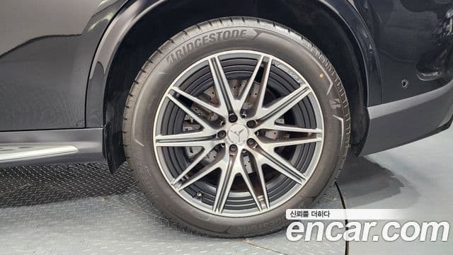 Mercedes-Benz GLC-Class 2025 — Photo 28/35