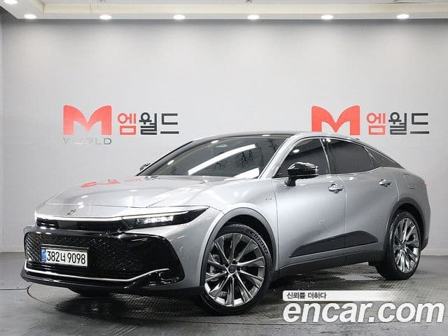 Toyota Crown Crossover 2025 — Şəkil 9/20