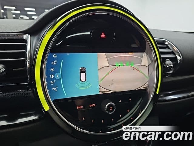 Mini Cooper Clubman 2023 — ფოტო 10/18