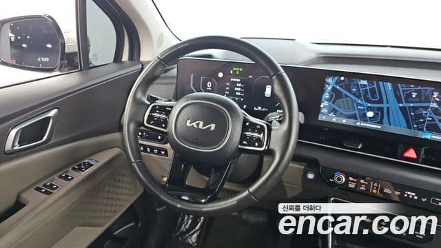 Kia Carnival 2024 — фото 13 из 20