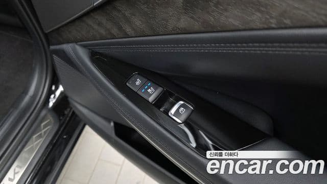 Kia K8 2022 — Şəkil 19/20