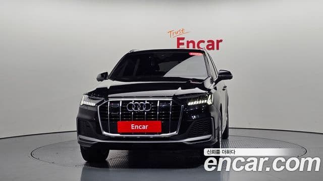 Audi Q7 2021 — ფოტო 3/20