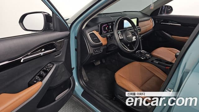Kia Seltos 2023 — ფოტო 10/20
