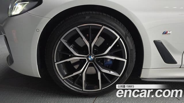 BMW 5 Series 2022 — ფოტო 5/20