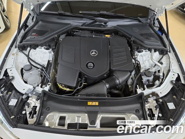 Mercedes-Benz E-Class 2025 — Фото 3/20