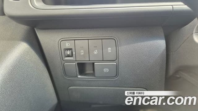 Hyundai Staria 2023 — ფოტო 12/15