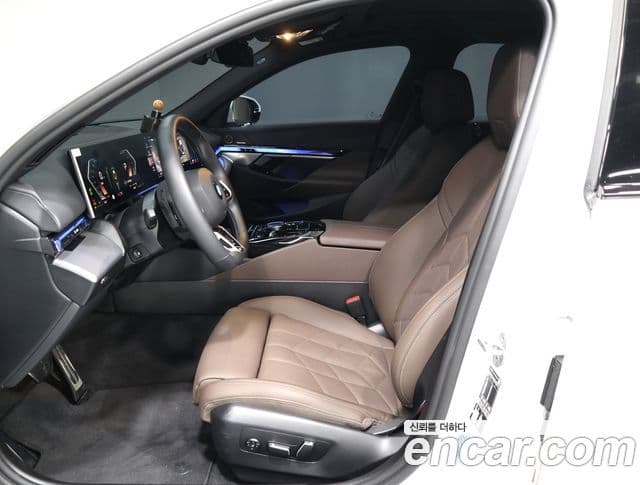 BMW 5 Series 2025 — Şəkil 8/20