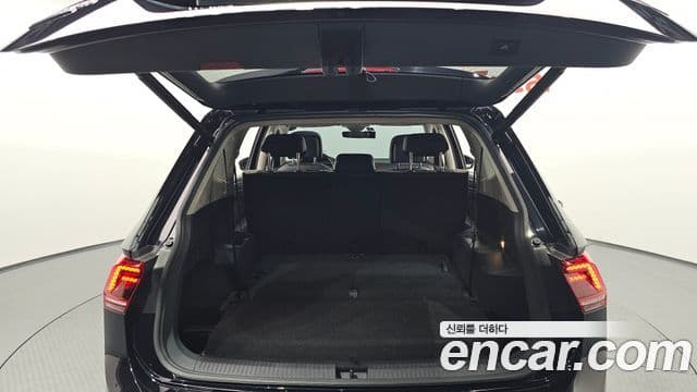 Volkswagen Tiguan Allspace 2020 — Фото 20/20
